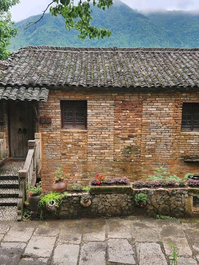 “Huangling — The Sky‑Terrace Harvest Village”