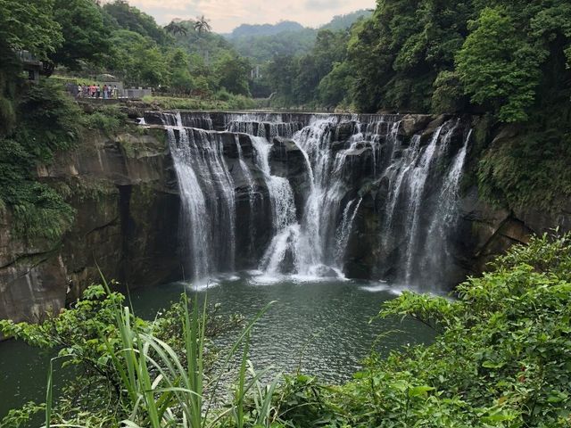 Taipei Days — Food, Culture, and City Energy 🏙️🧋 Taipei Days — Food, Culture, and City Energy 🏙️🧋