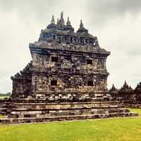 🌿✨ Plaosan Temple: Yogyakarta’s Twin Temples of Love & Harmony – A Solo Traveler’s Guide