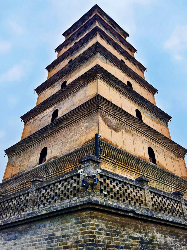🕊️ Giant Wild Goose Pagoda — Xi’an’s Tang Dynasty Icon