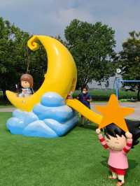 一座太陽、月亮與地球的遊樂場#崁頂共融遊戲場(崁頂公園)屏東縣崁頂鄉