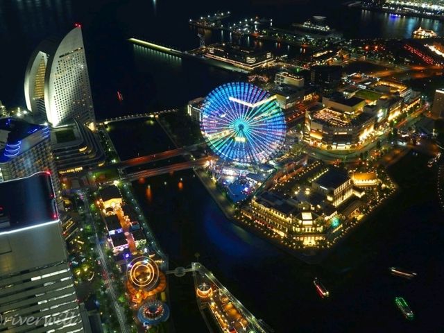 【神奈川】コスモクロック21が目印「よこはまコスモワールド」