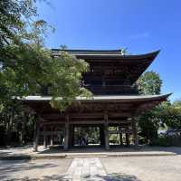 Passing Through History: The Sanmon Gate of Engaku-ji, Kamakura ⛩️