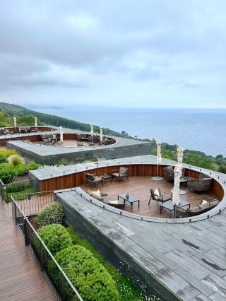 Revolving Around the Beauty of Architecture: Eyes on Spain 