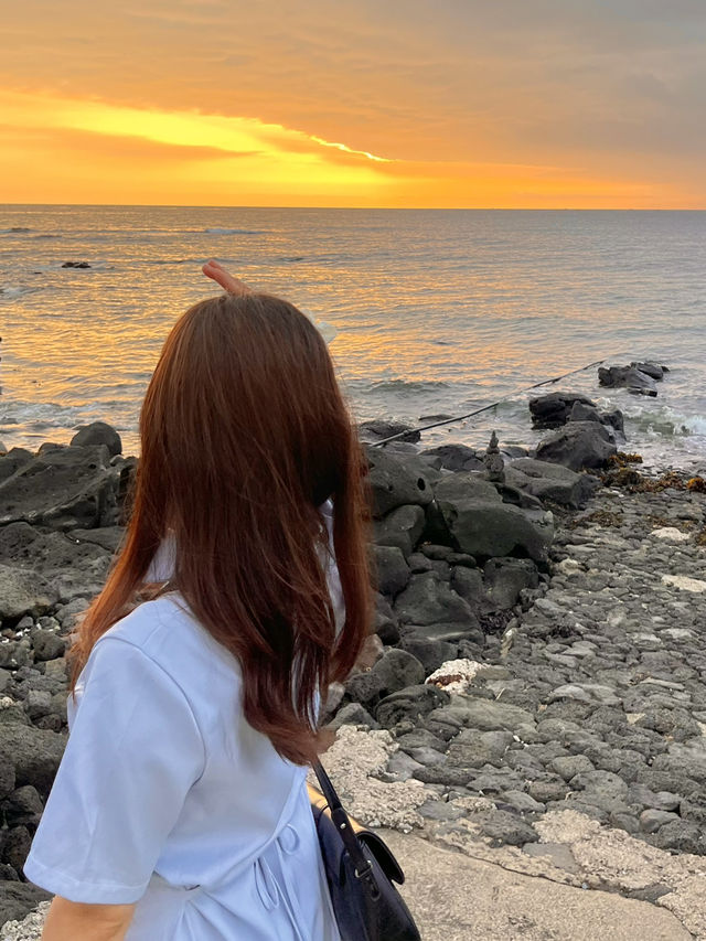 🌅 제주에서 만난 인생 노을 명소, 애월 해안산책로 🌊✨