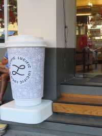 ☕✨ Lucific Café – คาเฟ่ลับย่าน Old Quarter ฮานอย