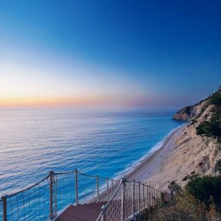 เกาะเลฟคาดาก็สวยงามยามพระอาทิตย์ตกเช่นกัน🏝️