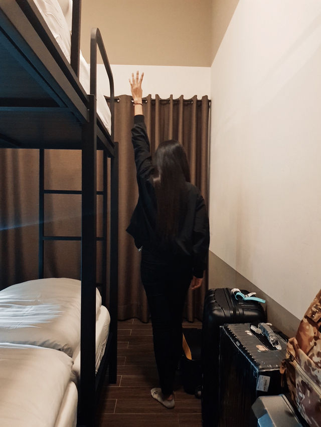 HOTEL PAPA WHALE 🐳 