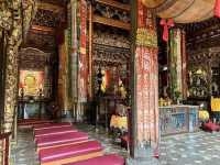 🕯️🐉 Spiritual Calm at Lungshan Temple 🌸🙏