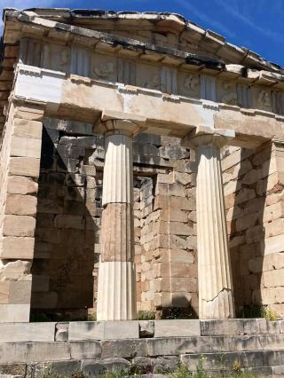 #hellohalloween
⛰️ Delphi – The Sacred Heart of Ancient Greece 🇬🇷✨

Discover Delphi, once believed to be the center of the world in Greek mythology. 🏺 Nestled on the slopes of Mount Parnassus, it offers breathtaking mountain views and timeless ruins, including the Temple of Apollo and the ancient theatre. 🌿🌅

Wander through history, feel the spiritual aura, and take in the beauty of olive groves stretching to the sea. 💙 A must-visit for history lovers and dreamers alike! 🌸

#Delphi #Greece #GreekHistory #thingstodo #familytravel #couplestrip #staycation #travel