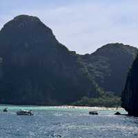 Острова ПхиПхи, Пхи-Пхи- ле, Майя Бэй