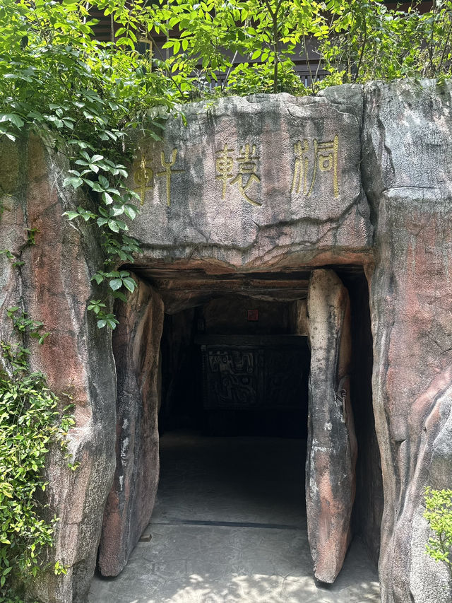 Xian, with its breathtaking beauty and serene surroundings, truly touches everyone’s hearts