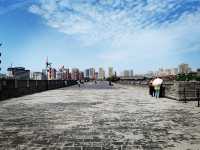 The Dual Pulse of Xián