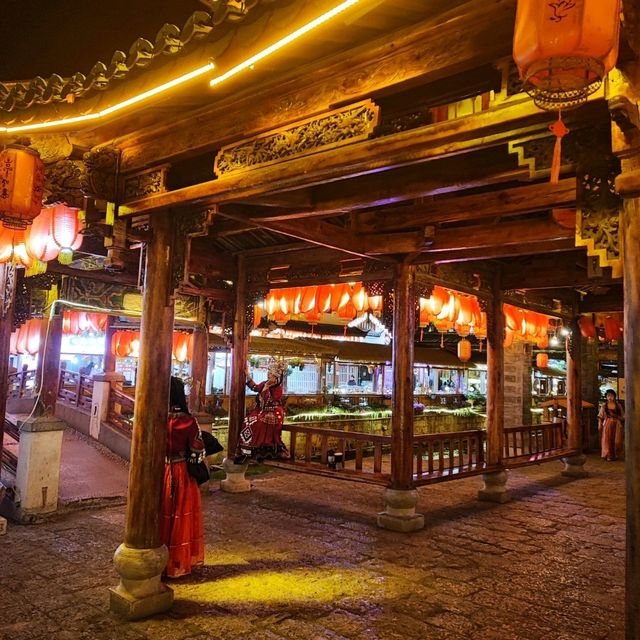 Lijiang Weekend Itinerary: Ancient Town Vibes & Epic Snow Mountain Views 🏔️✨ Lijiang Weekend Itinerary: Ancient Town Vibes & Epic Snow Mountain Views 🏔️✨