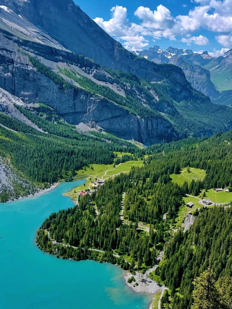 💎 スイス – 非現実的なほどの「青」に出会う場所 🇨🇭✨ | Trip.com
