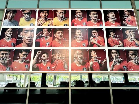 最近ソウルでショッピングをしていると、ソン・フンミン選手のポスター