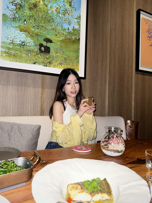 銅鑼灣的精緻藝術西餐廳🍽🥂🍾 靚靚玫瑰長廊🌹
