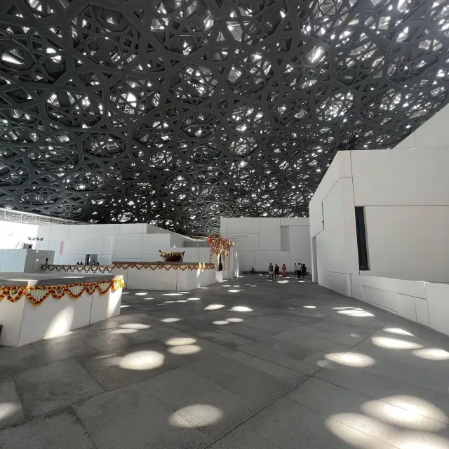 Louvre Abu Dhabi 😍