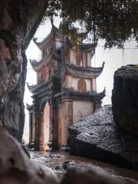  Bich Dong Pagoda
