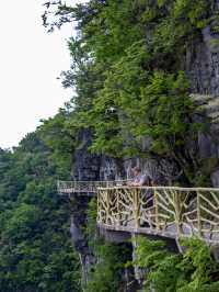 Ready to Enter Heaven’s Gate? Discover the awe-inspiring Tianmen Mountain.