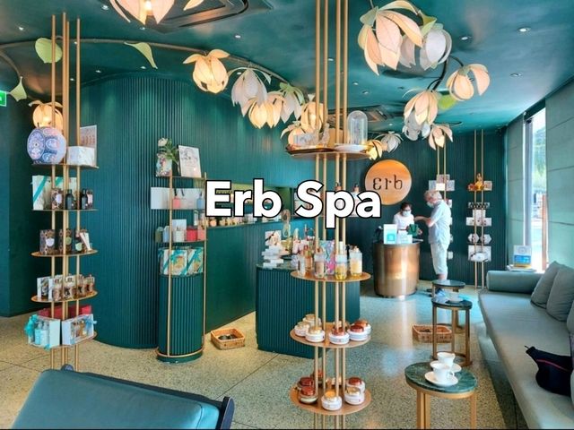 นวดสบายๆผ่อนคลายที่ Erb Spa