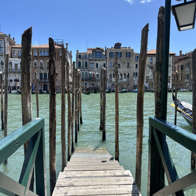 A perfect blend of comfort and convenience — made our Venice trip truly memorable!