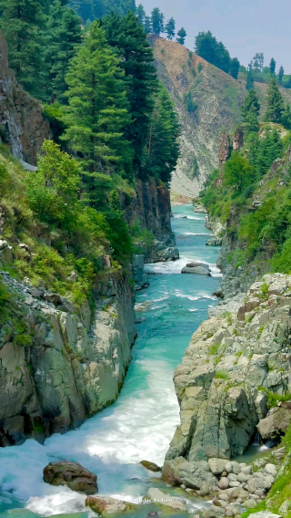 💧 The Niagara of Kashmir – Aharbal Waterfall, India