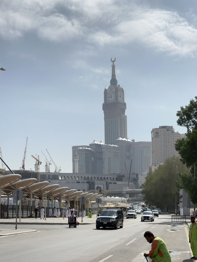 How to Get Around by Train in Saudi Arabia Region 💎