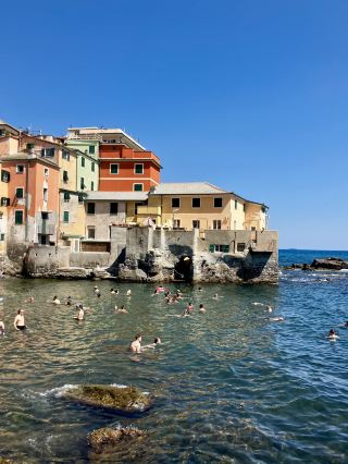 Genoa's Colorful Beach Escape – Boccadasse