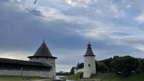 프스코프 — 시간이 돌 속에 멈춘 도시 — traveler post in 프스코프