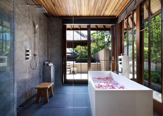 Bali Rainbow Villa