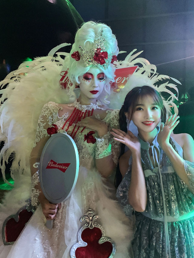 王嘉爾萬聖節限定市集！在上海！