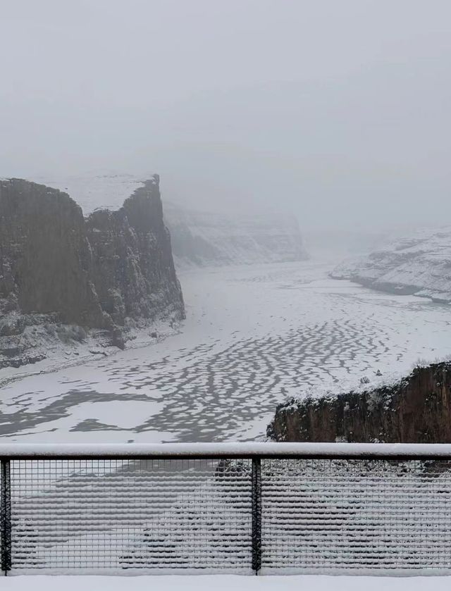 黃河懸崖邊‖安靜地感受大峽谷的氣韻！