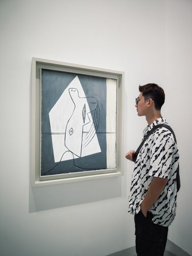 一直很喜歡西岸美術館的感覺，不管是館內的展還是沿著江邊的風景，都可以讓我在這裡放鬆一下午