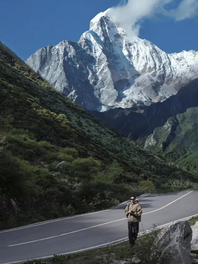 The stunning snow mountain road to be privately treasured | Direct to the main peak of Siguniang Mountain