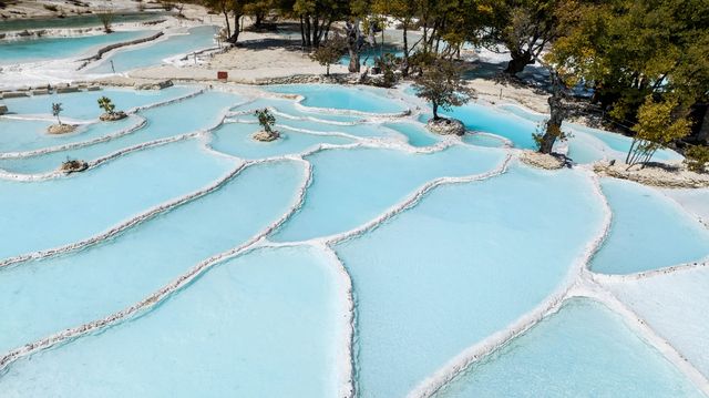 白水台，香格里拉的棉花堡