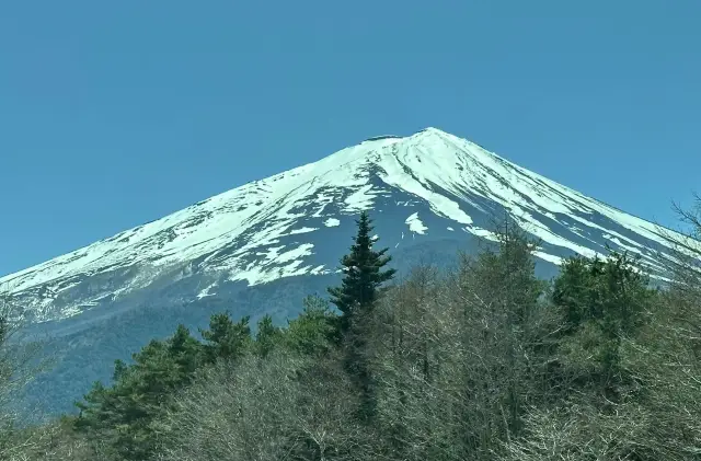 以前は陳奕迅の歌の中の富士山の下、今はすぐそこに