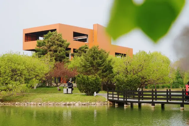 A Romantic Journey to Yingkou Hot Springs
