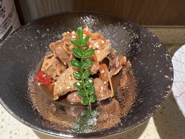 阿那亞霧靈山小夜餐廳。