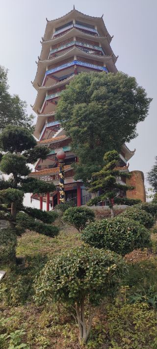 Hengyang has a Kongming Tower. 