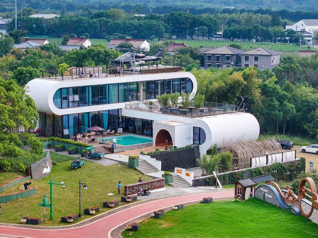 騎行於綠野仙蹤的茶園——龍池山自行車公園。