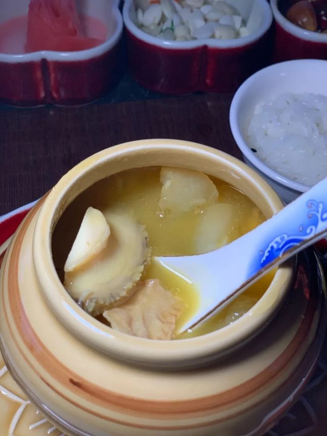 沉浸式體驗宮廷餐飲文化。