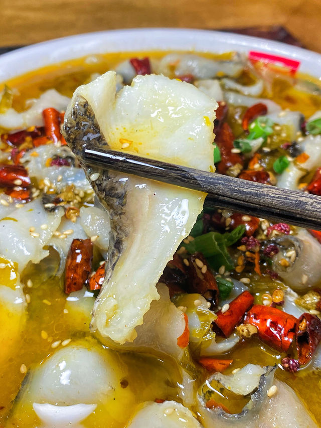 被火鍋店耽誤的酸菜魚香鍋冒菜我解鎖啦