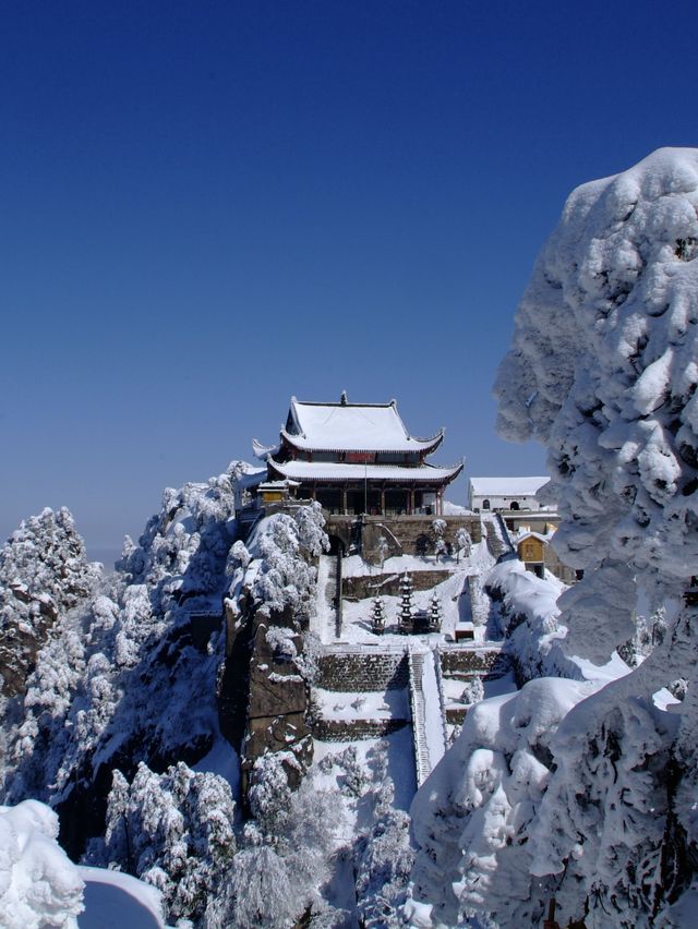 九華山！終於將迎來2025年第一場雪了。