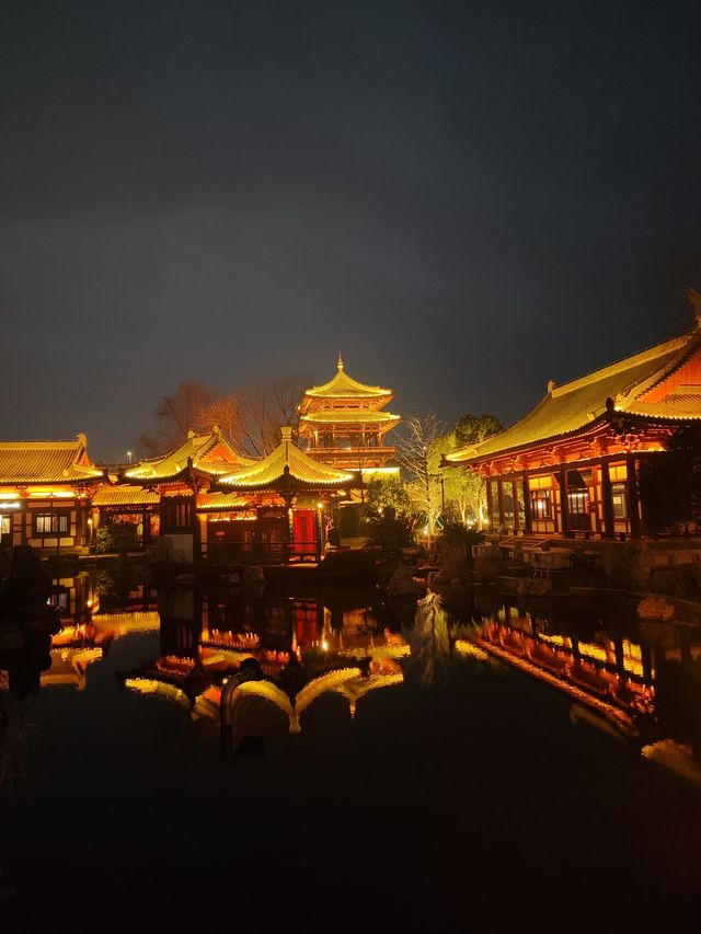 先有琵琶行還是先有琵琶亭？夜色醉人