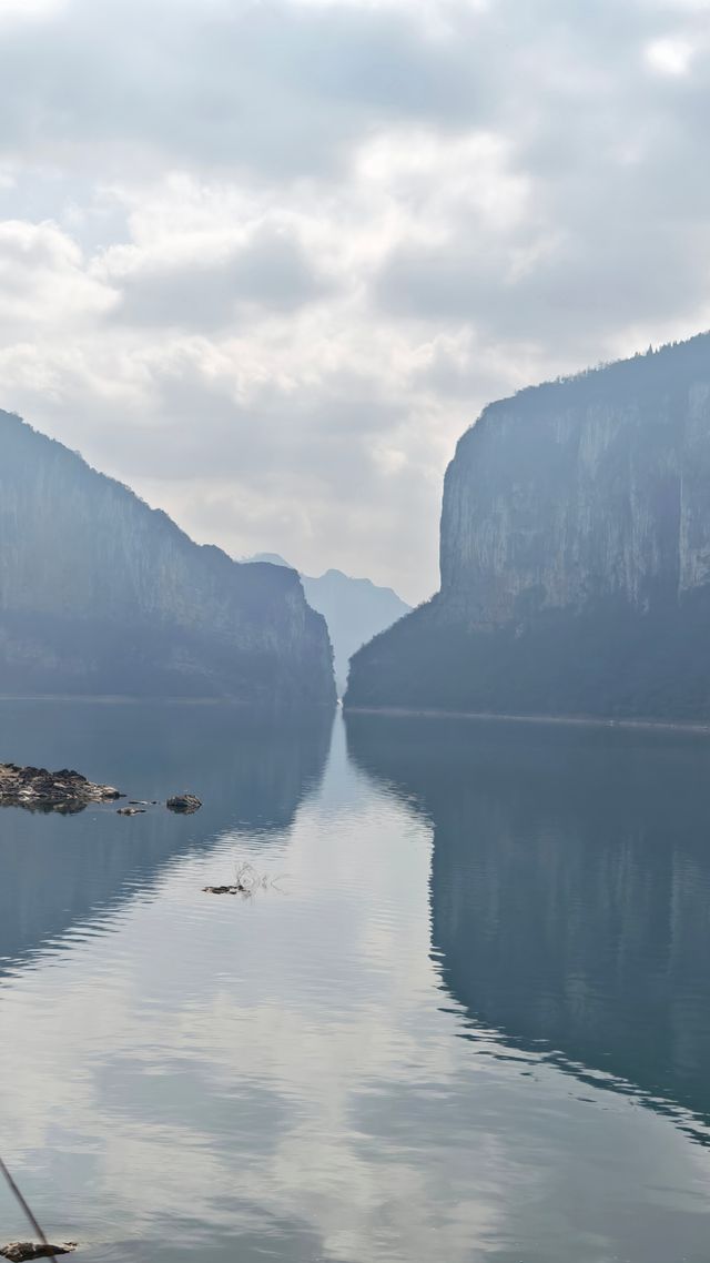 黔西丨雄偉壯觀的鴨池河大橋，橫跨烏江兩岸