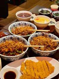 蕪湖八佰伴還是厲害的…皖南首店 ！ ！ ！