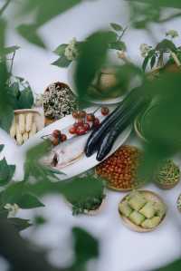 民國小院的百年梨樹下，藏著昆明最誘人的春天