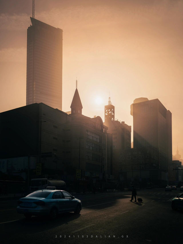 📸 DALIAN UNMASKED: Soul of a Seaside Metropolis (My Leica’s Love Letter)