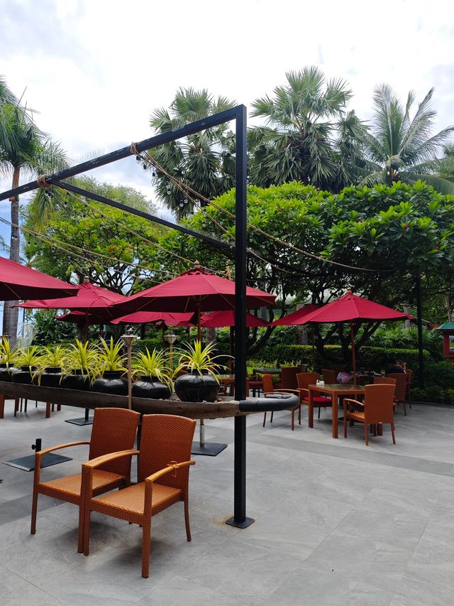 熱帶花園式酒店分明就係華欣後花園
